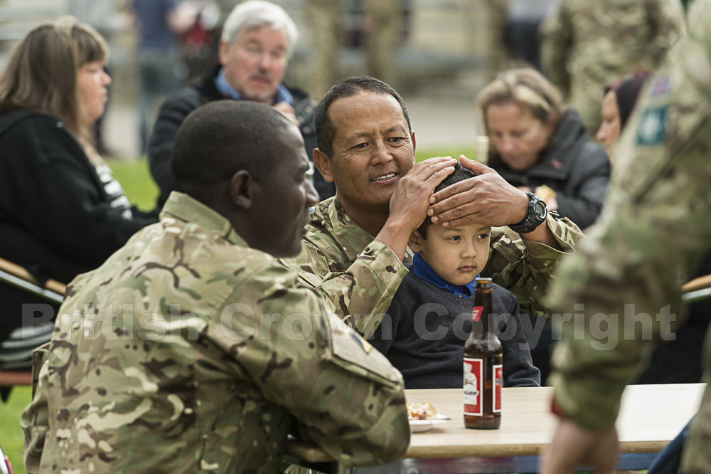 1Div-2013-018-0408.NEF