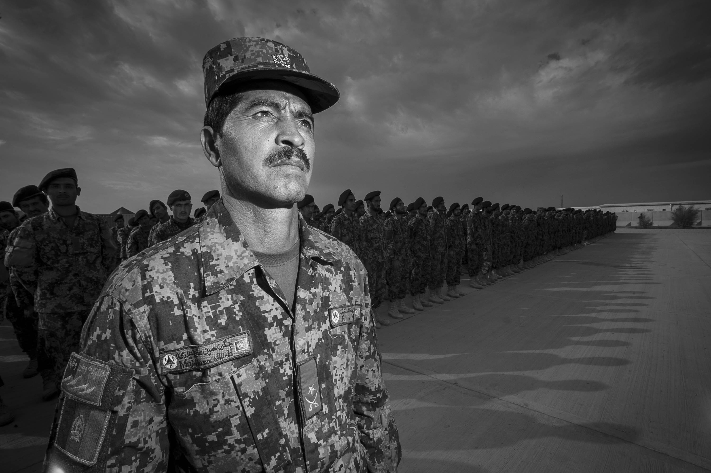1400 Afghan soldiers pass off after completing their training.